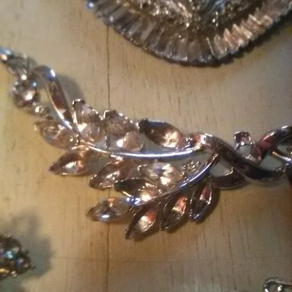 Lot of Vintage / Antique Jewelry for Rehabilitation - Picture 5 of 16